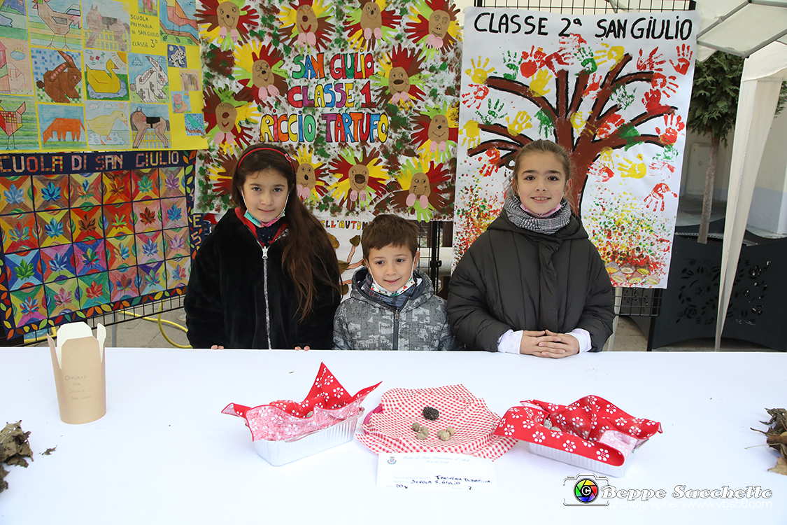 VBS_5690 - 10.ma Fiera Nazionale del Tartufo e Fiera dei Santi.jpg